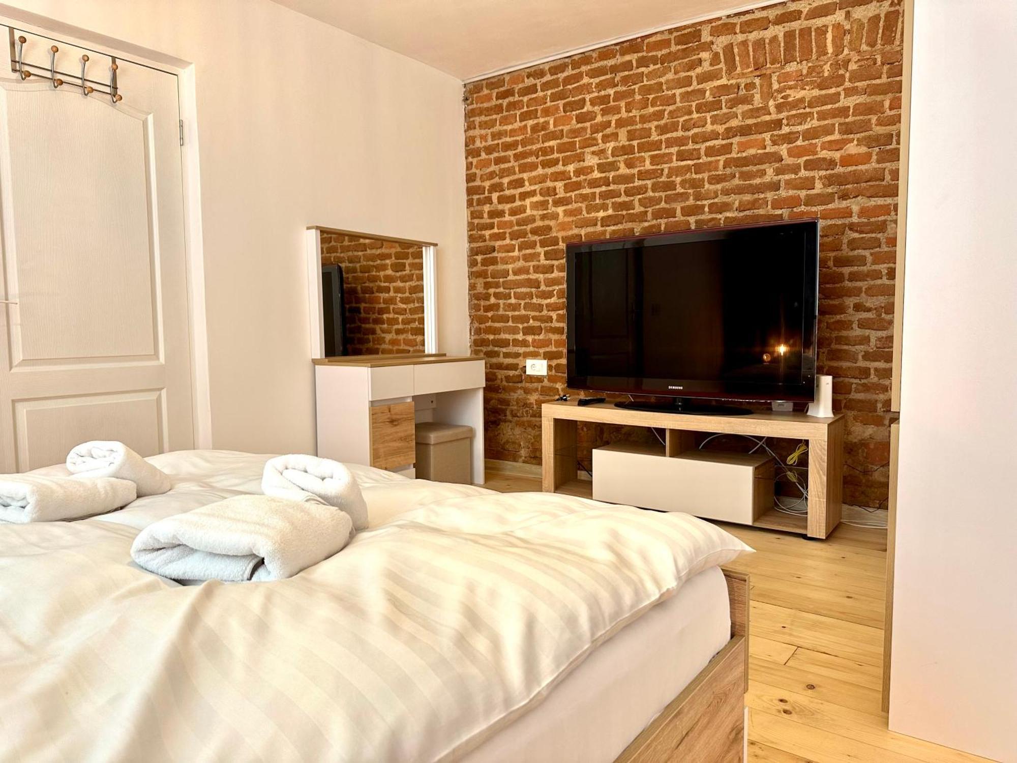 Apartamento 4FriendscentruBraşov Exterior foto